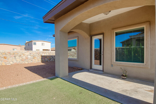 Building Photo - 14700 Harry Flournoy Ave