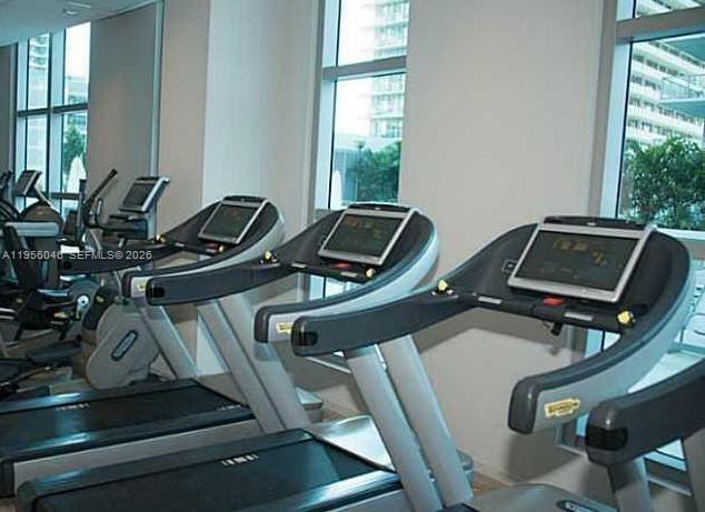 Building Photo - 1100 S Miami Ave