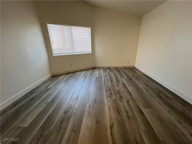 Building Photo - 8104 Hercules Dr