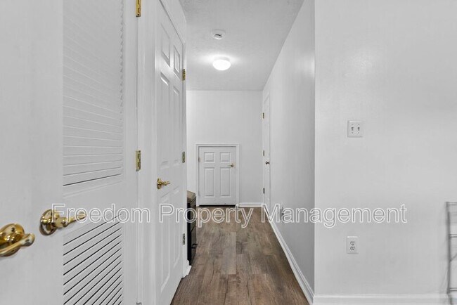Building Photo - 15305 Brazil Cir