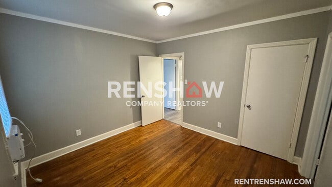 Building Photo - 1059 Maria St