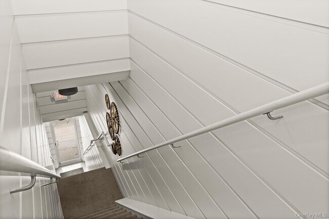 Building Photo - 343 Greenwich Ave