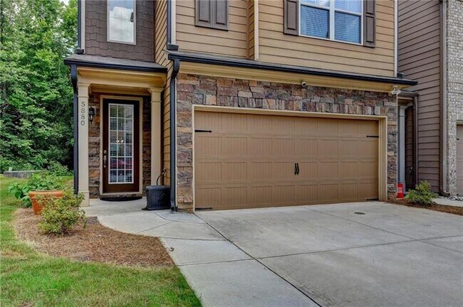 Building Photo - 5880 Vinyard Ln