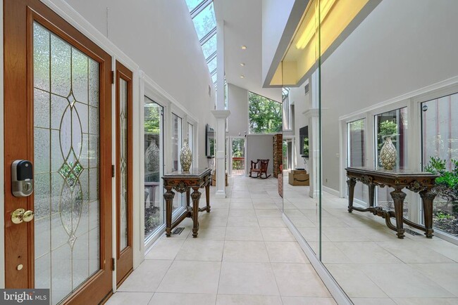 Building Photo - 2101 Tufton Ave