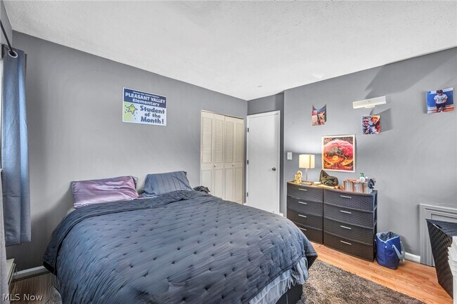 Building Photo - 5200 Royalton Rd