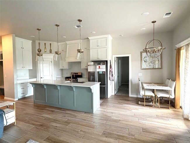 Building Photo - 5509 Malpaso Crk Dr