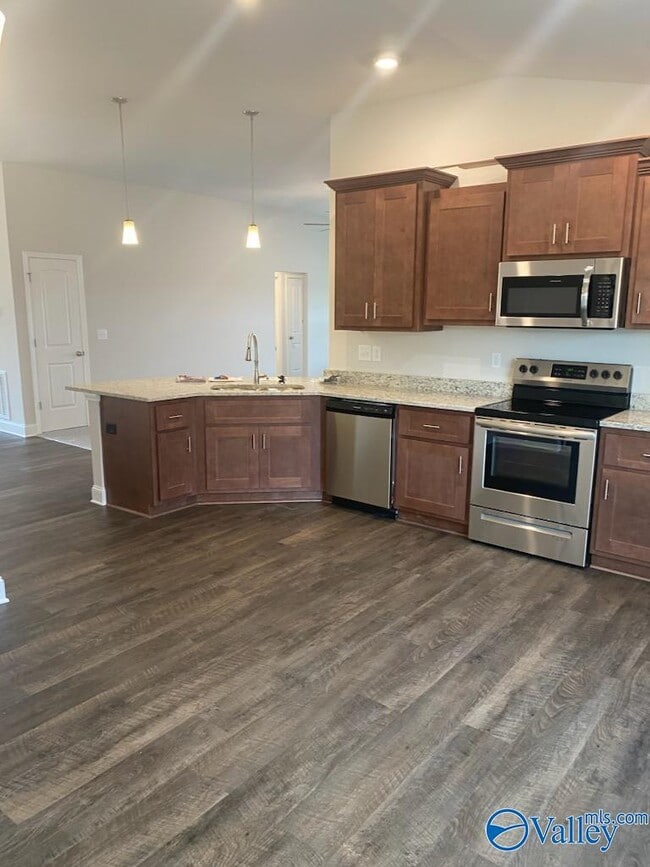 Building Photo - 213 Alonzo Toney Dr