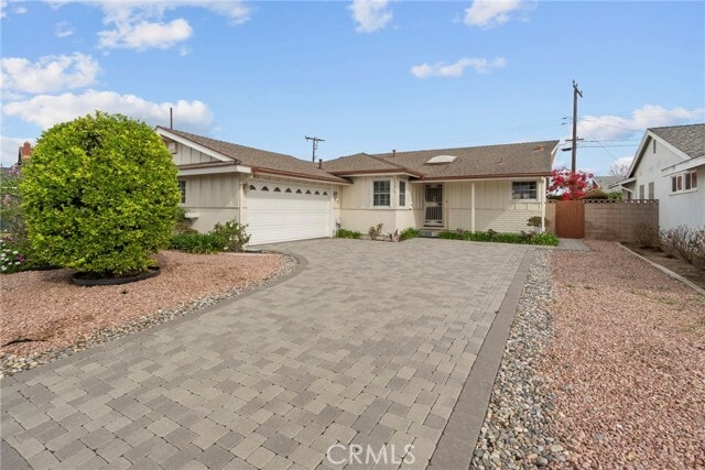 Building Photo - 22618 Elm Ave