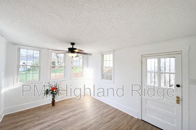 Building Photo - 217 Fite Ave E