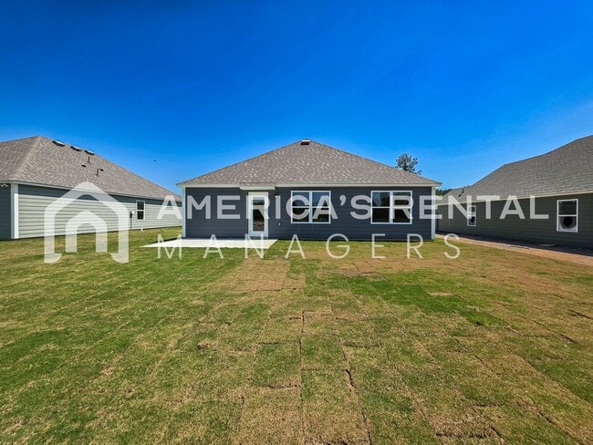 Building Photo - New Construction Home for Rent in Calera, AL - Timberline Community!