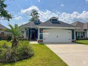 Building Photo - Furnished 3-Bed Oasis on Dunridge Drive wi...