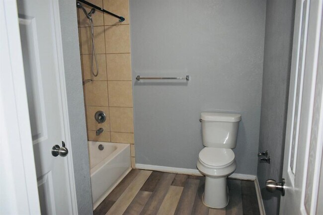 Building Photo - 28923 Birch Green Way