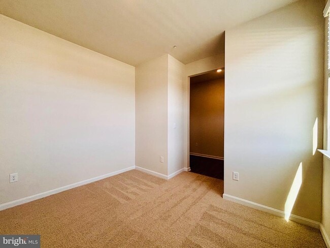 Building Photo - 29880 Londyn Ln