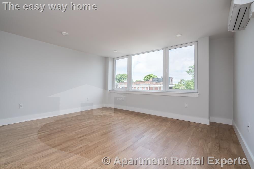 Building Photo - 334 Harvard St