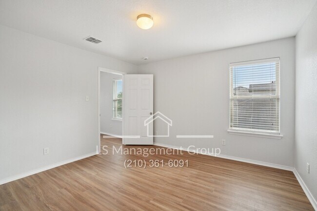 Building Photo - 6018 Upland View