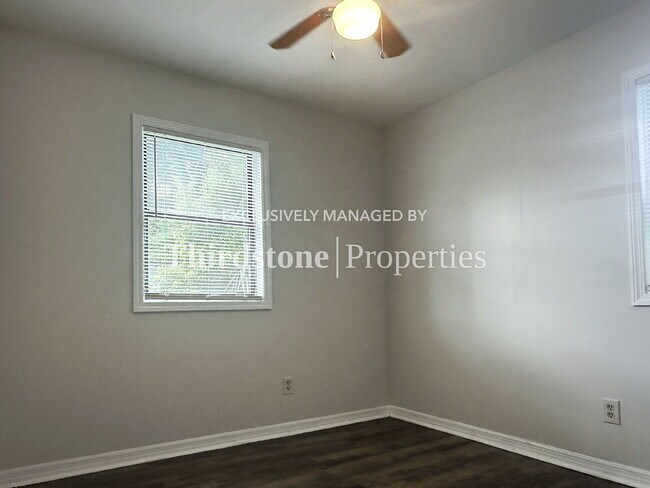Building Photo - 1173 W 27th St