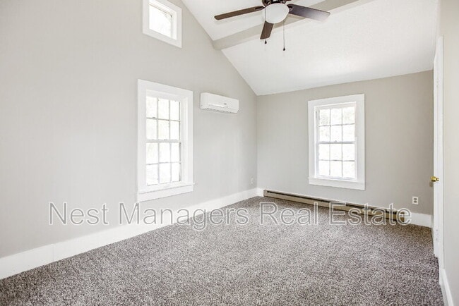 Building Photo - 210 Sedberry St