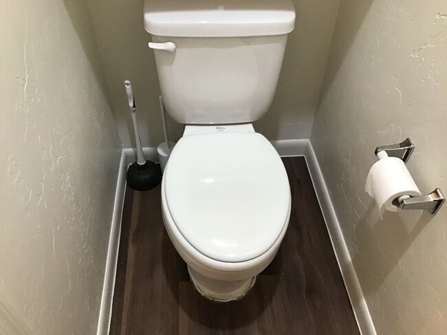 Building Photo - 5 Bdrm, 3 Full bath, clean nice home in Oro Valley-La Canada & Naranja