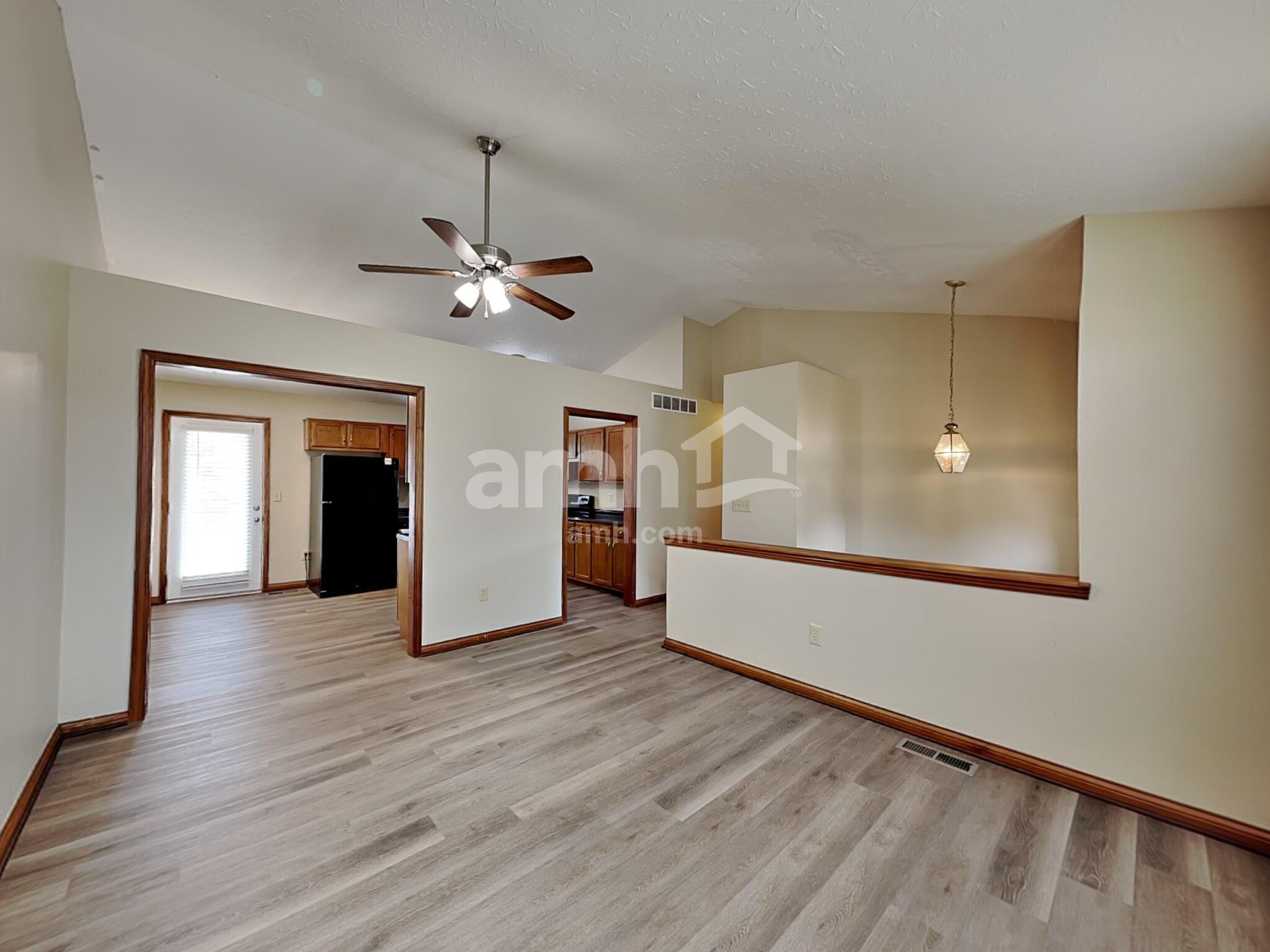 Building Photo - 2479 Camellia Ct