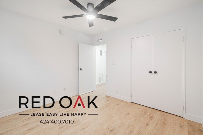 Building Photo - 1403 Tamarind Ave