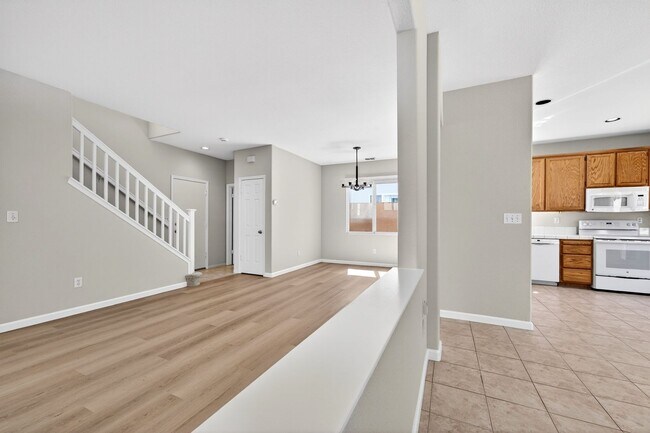Building Photo - Renovated Court Location Beauty – Spacious 4BD Home Near Pleasant Hill!