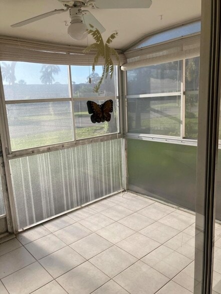 Building Photo - 2556 Dudley Dr E