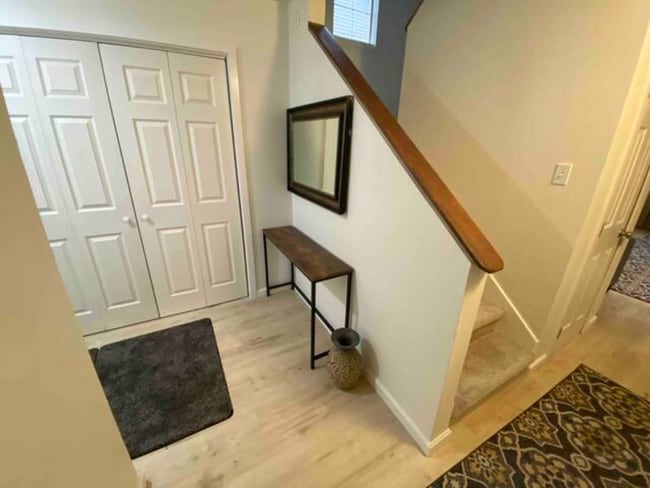 Building Photo - 5422 Larkspur Cir