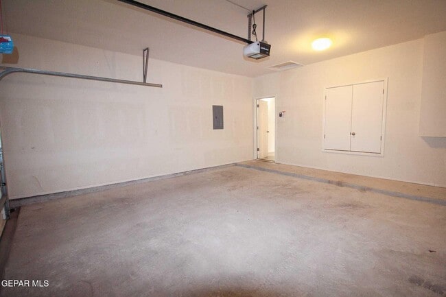 Building Photo - 13276 Emerald Isle St