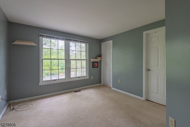 Building Photo - 20 Garden Ave