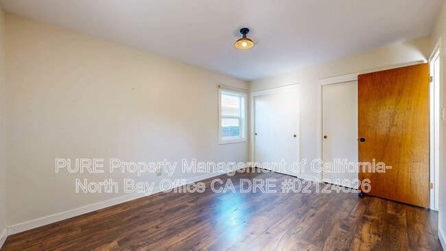 Building Photo - 1827 Creekside Rd