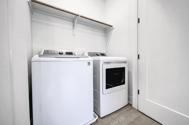 Building Photo - 4903 Lyons Rd