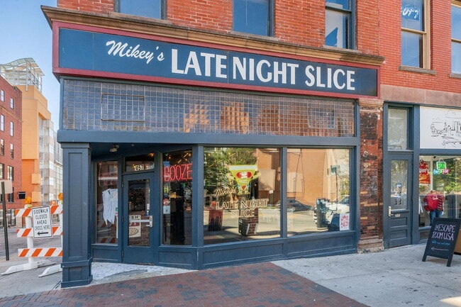 Building Photo - 26 E 2nd Ave