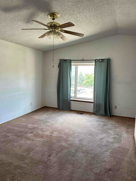 Building Photo - 3620 Sedgewood Way