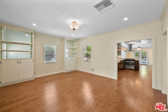 Building Photo - 3141 Fairmount Ave