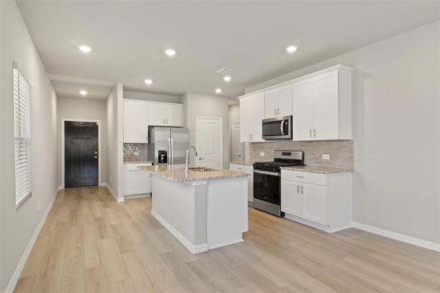 Building Photo - 617 McKenna Dr