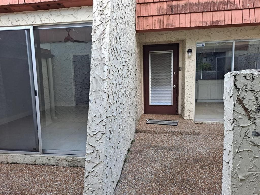 Building Photo - 9640 NW 65th St