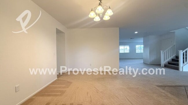 Building Photo - 9640 Peridot Ave