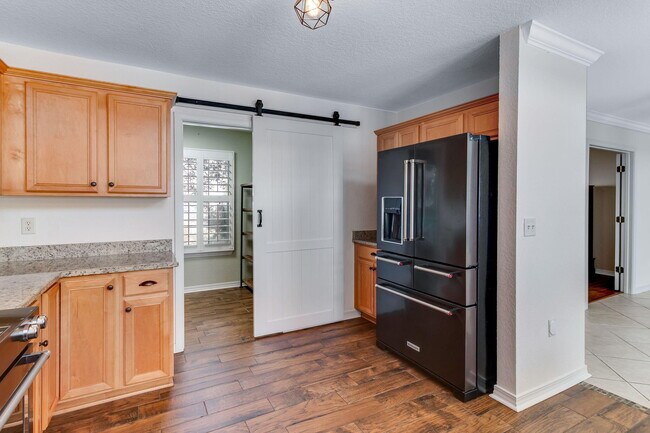 Building Photo - 314 Tequesta Dr