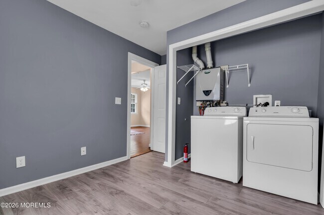 Building Photo - 65 Lighthouse Dr