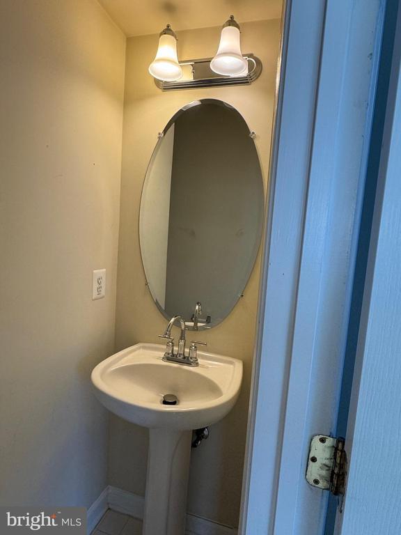 Building Photo - 42474 Magellan Square