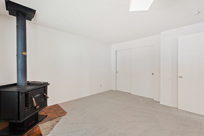 Building Photo - 13320 60th Dr SE
