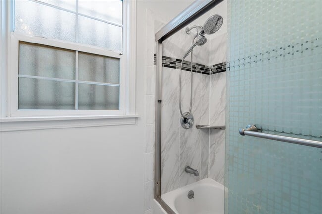 Building Photo - 2672 77th Ave