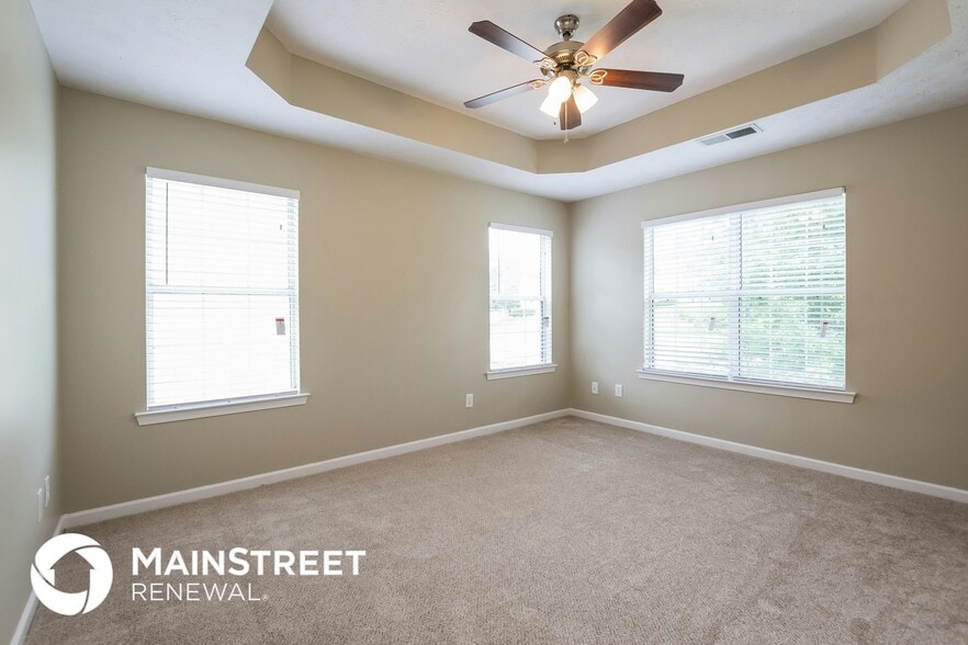 Building Photo - 4064 Robin Cir