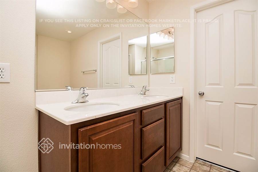 Building Photo - 9238 Wild Stampede Ave