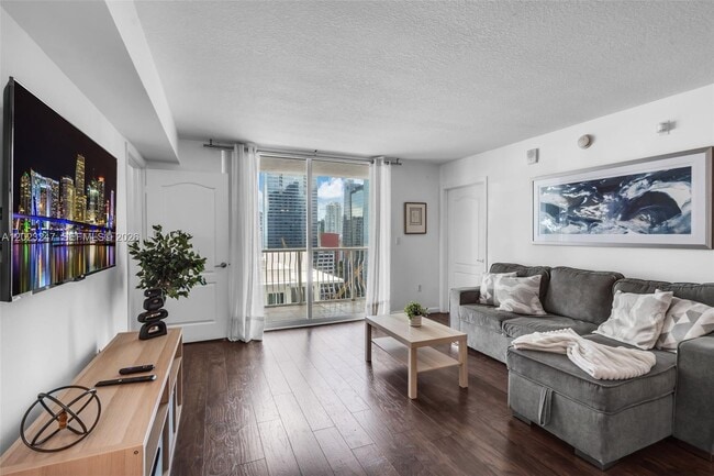 Building Photo - 1200 Brickell Bay Dr