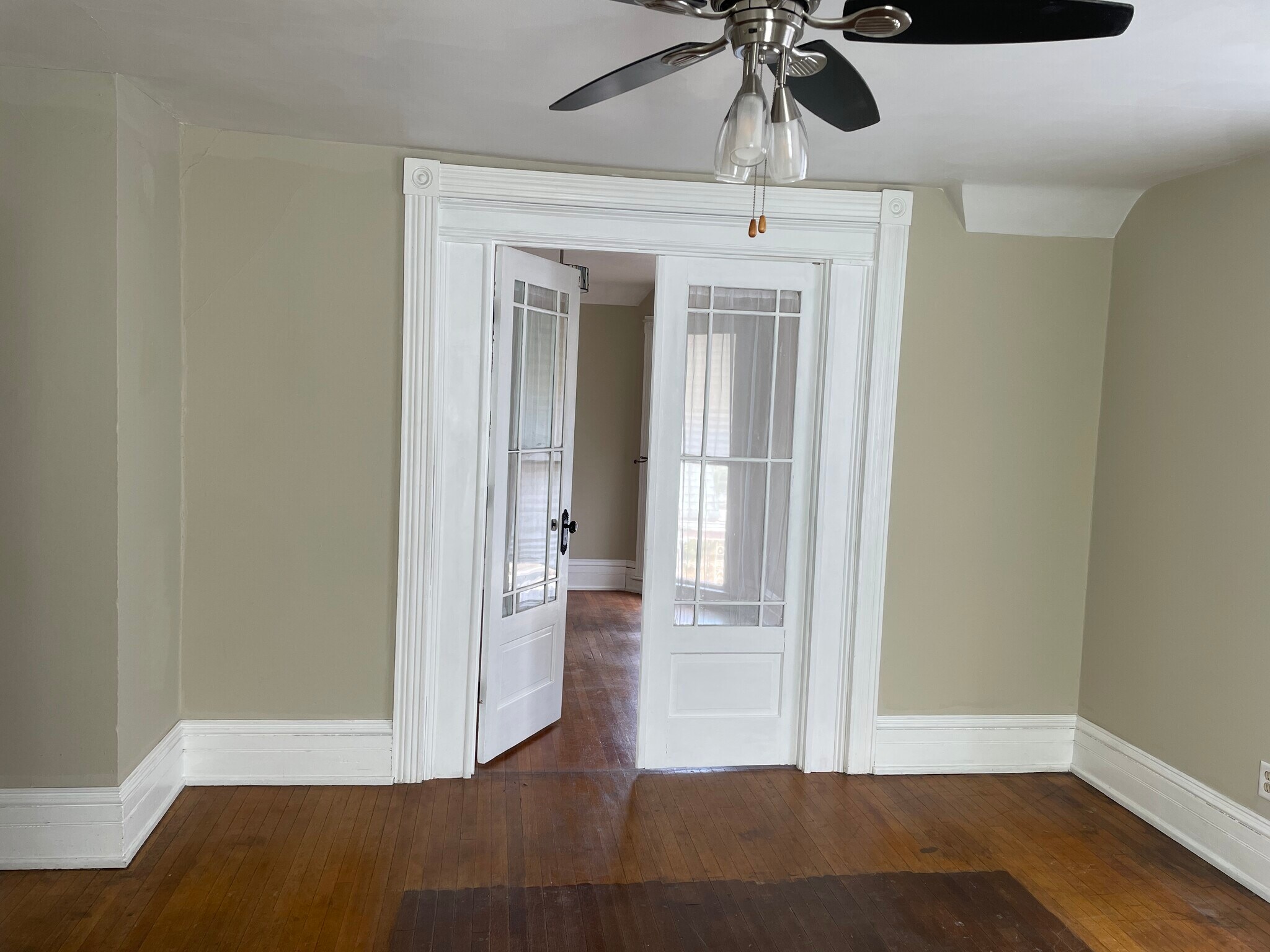 Building Photo - 2424 S Harrison St