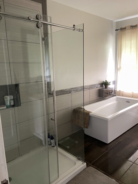 Building Photo - 1605 W Boston Blvd