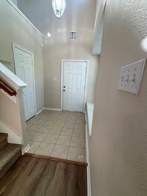 Building Photo - 6159 Morningshire Ln