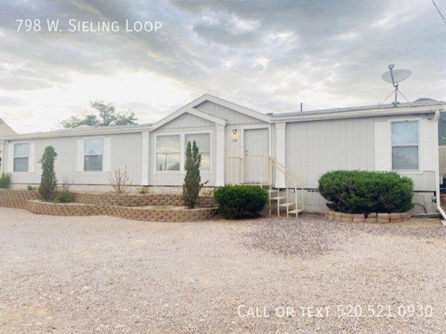 Building Photo - 4 Bedroom Manufactured Home