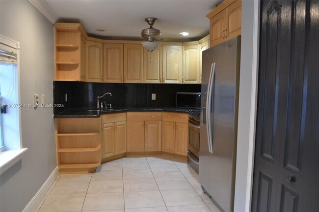 Building Photo - 3501 NW 14th Terrace